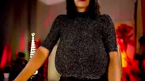 Snapshot of mariicha chatting on 10/29/25, 06:59 Nikita - Scroll down and read my bio please. New Pictures in Bio online show from 10/29/25, 06:59