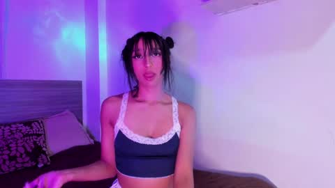 Snapshot of marijaneh chatting on 01/06/25, 10:57 Luna Dulk online show from 01/06/25, 10:57