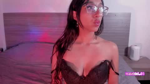 Snapshot of marijaneh chatting on 02/09/25, 11:47 Luna Dulk online show from 02/09/25, 11:47