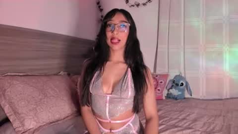 Luna Dulk online show from 12/01/25, 09:14