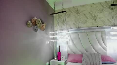Mariluu  online show from 06/02/26, 12:51