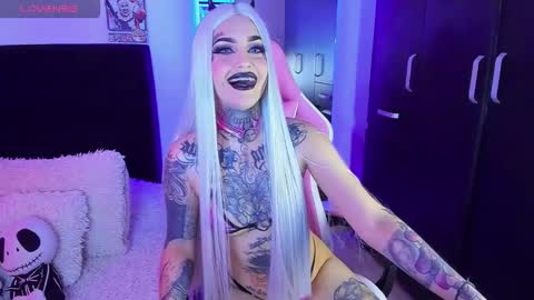 Marilyn INDEPENDENT MODEL online show from 02/12/26, 08:59