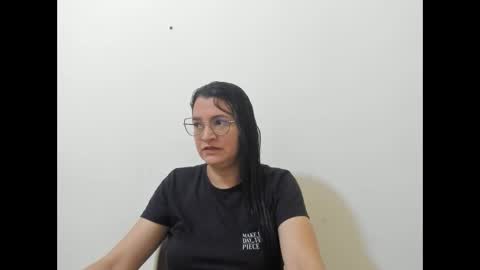 Snapshot of marilyn_garcia chatting on 11/26/25, 02:07 MARILYN SEXY online show from 11/26/25, 02:07