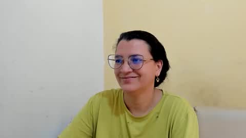 Snapshot of marilyn_garcia chatting on 02/11/26, 05:18 MARILYN SEXY online show from 02/11/26, 05:18