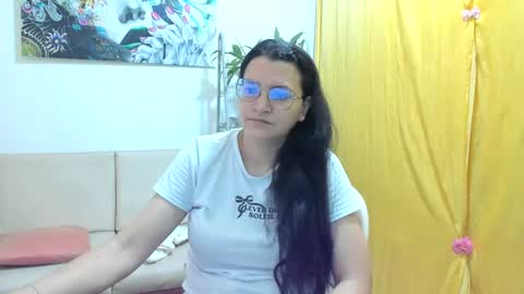Snapshot of marilyn_garcia chatting on 07/04/26, 10:05 MARILYN SEXY online show from 07/04/26, 10:05