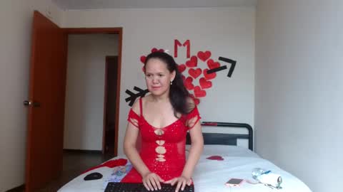 Snapshot of marilynbeautifullyhairy chatting on 02/11/25, 03:18 marilyn online show from 02/11/25, 03:18