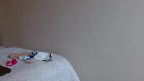 Snapshot of marilynbeautifullyhairy chatting on 02/11/25, 09:56 marilyn online show from 02/11/25, 09:56