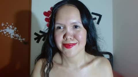 Snapshot of marilynbeautifullyhairy chatting on 03/12/25, 12:53 marilyn online show from 03/12/25, 12:53
