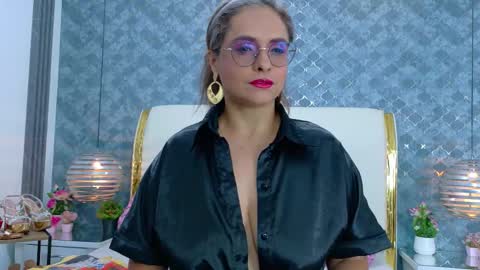 Marilyn Vega online show from 03/17/26, 08:45