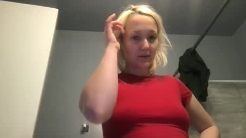 Snapshot of marilynxo7 chatting on 03/02/26, 02:36 marilynxo7 online show from 03/02/26, 02:36