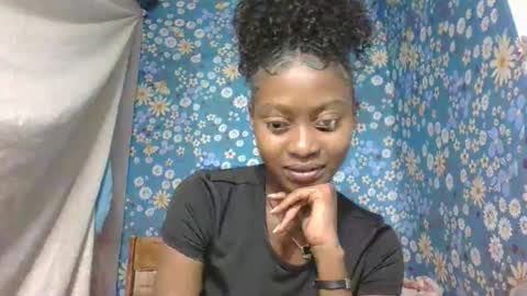 Snapshot of marinagold69 chatting on 05/28/26, 04:59 marinagold69 online show from 05/28/26, 04:59