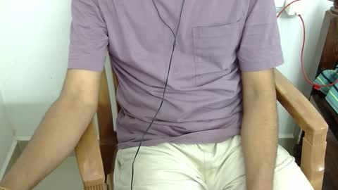 Snapshot of marinavine chatting on 01/11/26, 05:23 The SHY UncutBoy online show from 01/11/26, 05:23