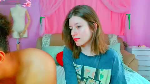 Snapshot of marinaxmonroe chatting on 05/20/26, 11:27 MarinaxMonroe online show from 05/20/26, 11:27