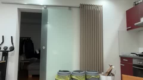 Snapshot of mario8738 chatting on 10/29/25, 09:38 mario8738 online show from 10/29/25, 09:38