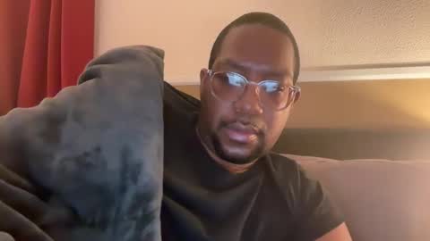 MARIOLUIGIHOT online show from 12/24/24, 06:11