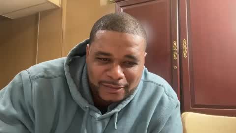 MARIOLUIGIHOT online show from 02/23/25, 02:40