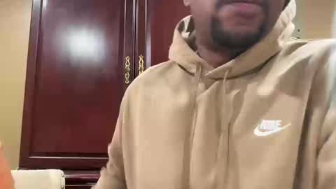 MARIOLUIGIHOT online show from 10/26/25, 04:51