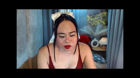 Snapshot of mariposa_911 chatting on 04/24/26, 05:37 LEAH online show from 04/24/26, 05:37