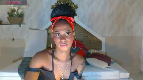 Snapshot of mariposahorny chatting on 10/09/25, 04:16 Nathaly online show from 10/09/25, 04:16