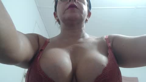 mariska_69 online show from 02/26/26, 11:59