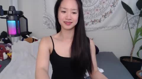 Snapshot of marissapeach chatting on 06/20/26, 11:40 MarissaPeach online show from 06/20/26, 11:40