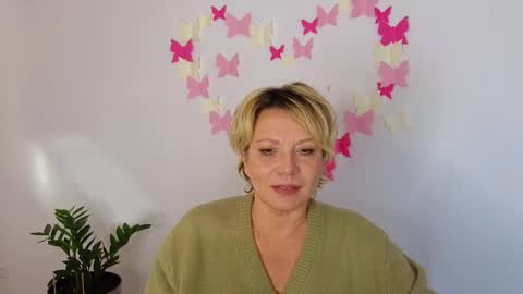 MariStyles online show from 10/23/25, 06:02