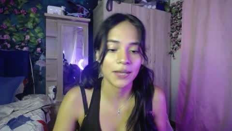 Snapshot of maritza_ferrerr chatting on 02/03/25, 04:25 Maritza Ferrer -Samara Beltran online show from 02/03/25, 04:25