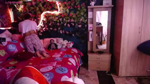 Snapshot of maritza_ferrerr chatting on 02/16/25, 08:00 Maritza Ferrer -Samara Beltran online show from 02/16/25, 08:00