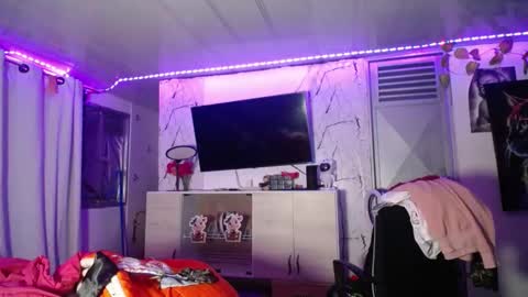 Snapshot of maritza_ferrerr chatting on 10/23/25, 08:13 Maritza Ferrer -Samara Beltran online show from 10/23/25, 08:13