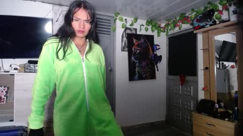 Snapshot of maritza_ferrerr chatting on 10/25/25, 07:27 Maritza Ferrer -Samara Beltran online show from 10/25/25, 07:27