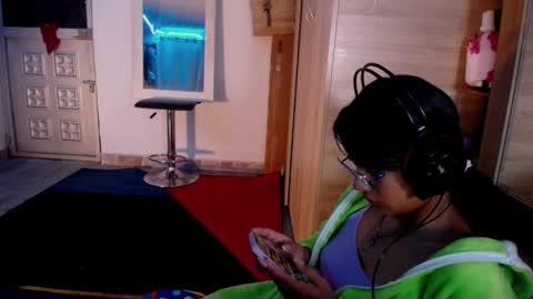 Snapshot of maritza_ferrerr chatting on 11/24/25, 04:34 Maritza Ferrer -Samara Beltran online show from 11/24/25, 04:34