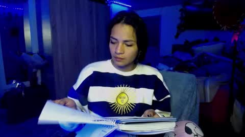 Snapshot of maritza_ferrerr chatting on 06/13/26, 06:00 Maritza Ferrer -Samara Beltran online show from 06/13/26, 06:00