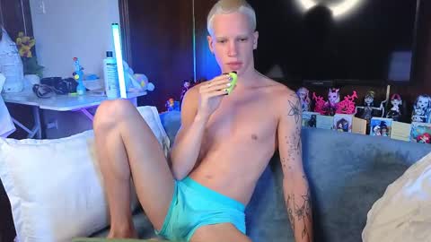 Snapshot of marius_vexley chatting on 05/22/26, 02:08 MariusHunter online show from 05/22/26, 02:08