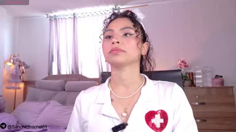 Snapshot of marivimichel03 chatting on 10/19/25, 07:03 online show from 10/19/25, 07:03