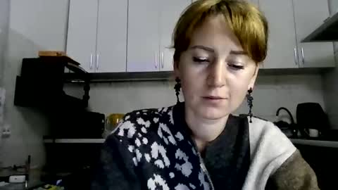 mariza_love359092 online show from 03/04/26, 10:38