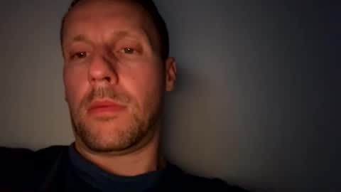 Snapshot of mark__39 chatting on 10/16/25, 08:54 Mark online show from 10/16/25, 08:54