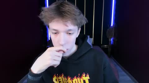 Mark online show from 12/16/25, 08:58