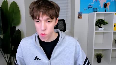 Mark online show from 03/27/26, 02:39