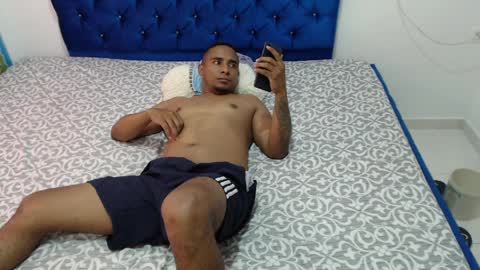 mark online show from 04/05/26, 06:16