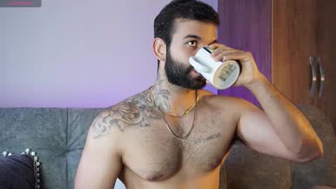 Mark online show from 11/02/25, 09:50