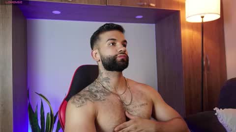 Mark online show from 11/26/25, 11:39