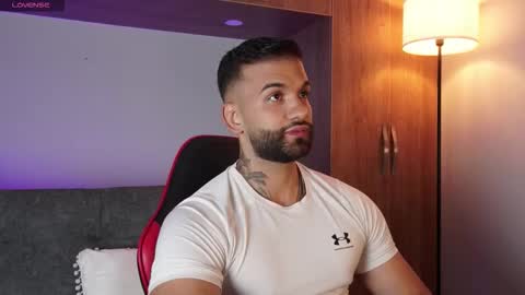 Mark online show from 01/11/26, 12:15