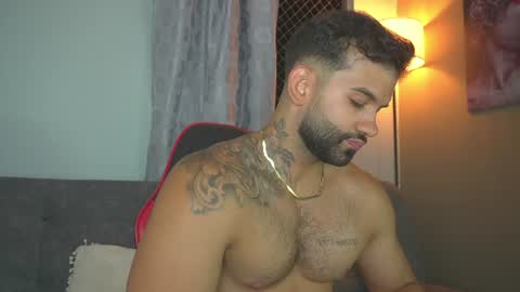 Snapshot of mark_hazze chatting on 07/18/26, 12:48 Mark online show from 07/18/26, 12:48