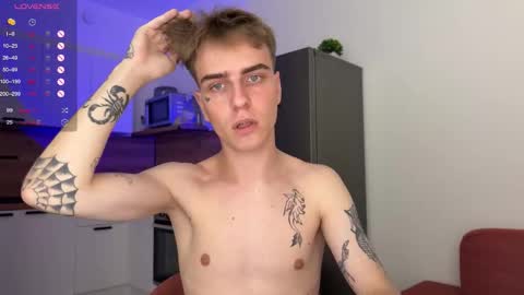 Snapshot of mark_lovrov chatting on 10/11/25, 11:20 Mark 3 online show from 10/11/25, 11:20