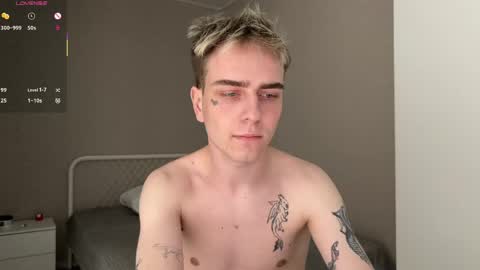 Snapshot of mark_lovrov chatting on 03/23/26, 05:33 Mark 3 online show from 03/23/26, 05:33