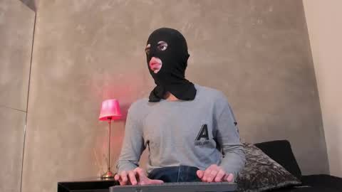 mark_mistery_ online show from 03/12/26, 11:27