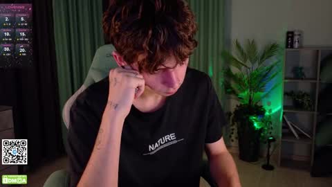 Mark online show from 10/28/25, 03:14