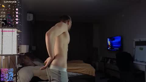 Mark online show from 12/21/25, 09:33