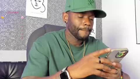 Mark online show from 05/08/26, 03:45