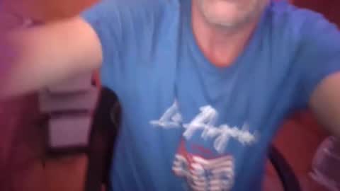 Snapshot of markbcnx chatting on 12/05/25, 06:26 markbcnx online show from 12/05/25, 06:26